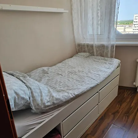 Plac Grunwaldzki 8 Manhattan